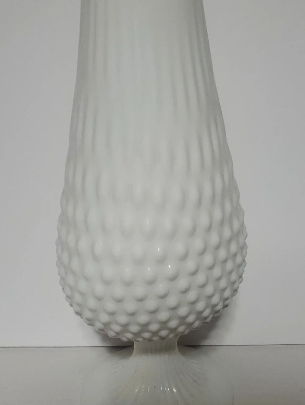 Vtg Fenton Hobnail Milk Glass Large Swung Vase